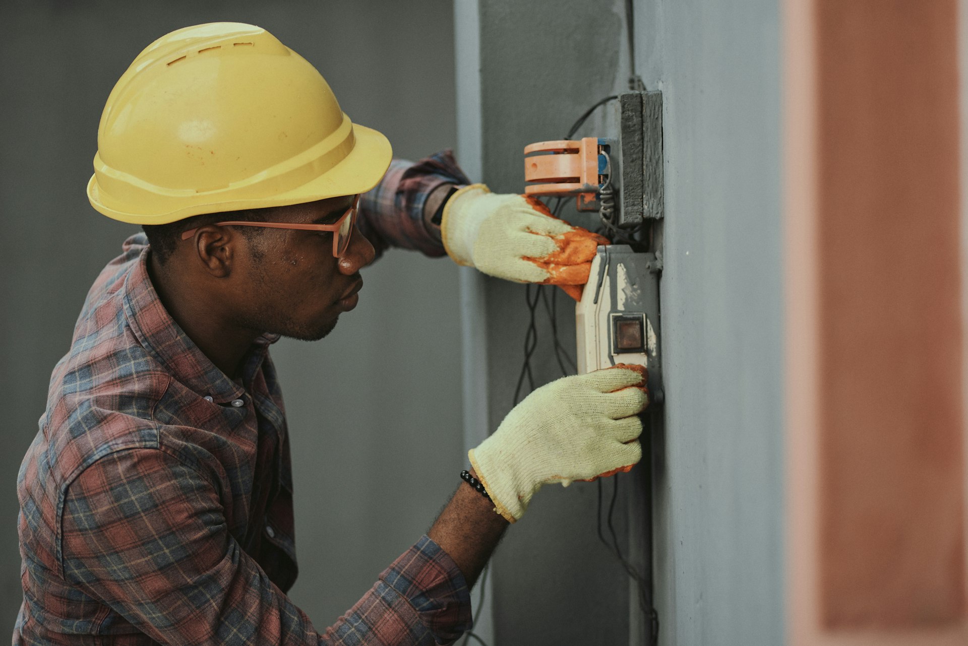 worker hardhat